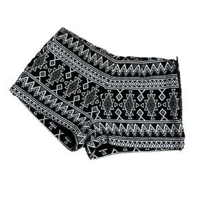Billabong Black & White Textured Aztec Print High Waist Shorts Size Small